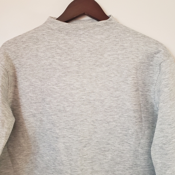 Club Monaco women's light grey high low oversized sweatshirt size XS - Picture 3 of 11